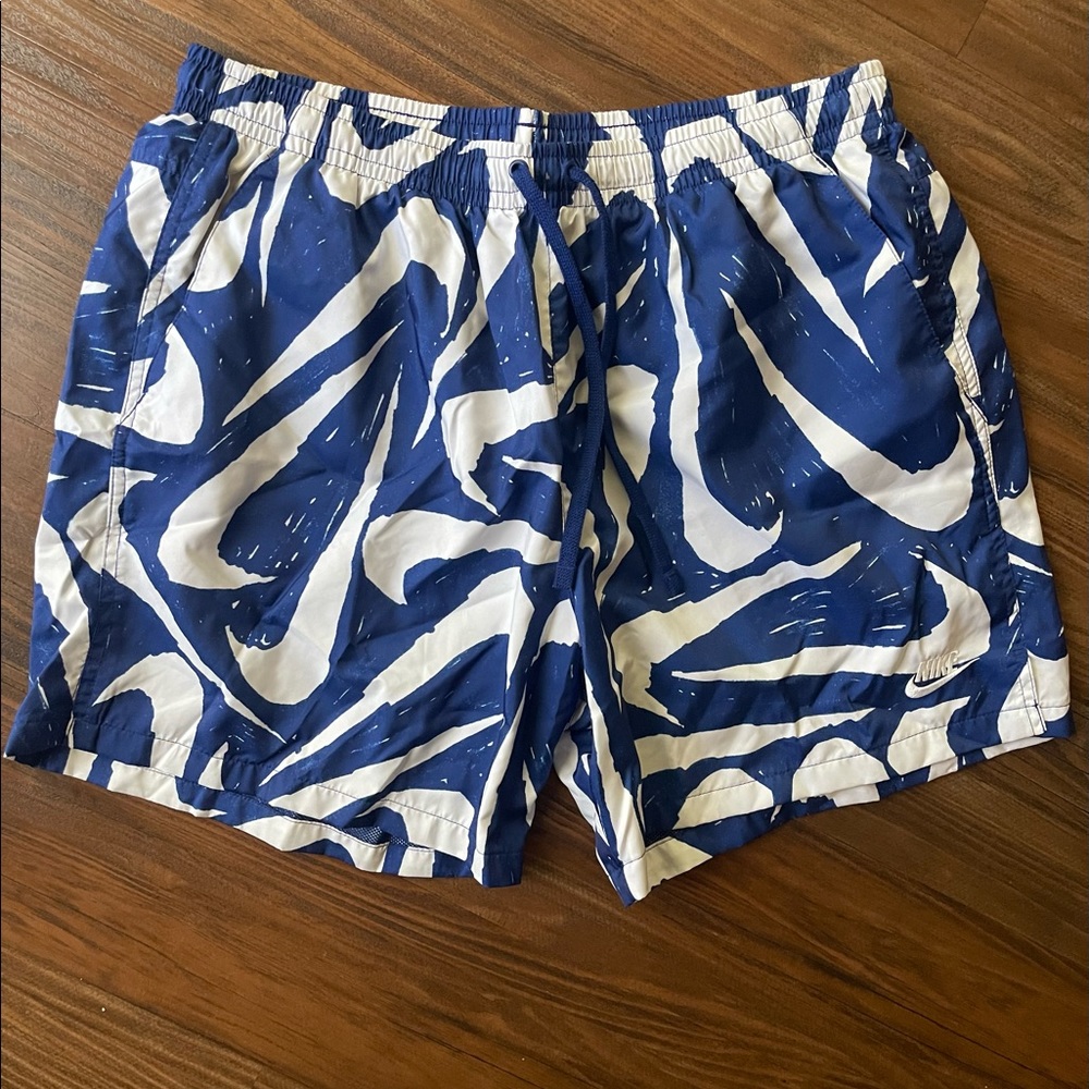 Nike shorts XL